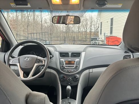 Used 2014 Hyundai Accent GS image 15