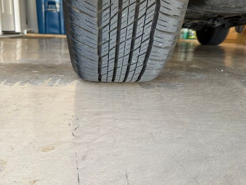 Used 2023 Lexus GX 460 Luxury w/ Sport Design Package image 15