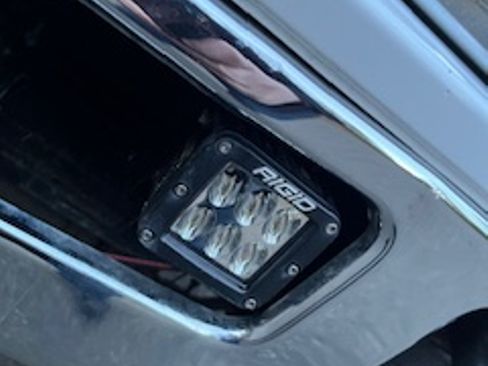 Used 2005 Ford Excursion XLT image 14