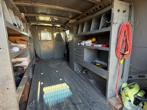 Used 2003 Chevrolet Express 3500 Extended Van 3D image 15