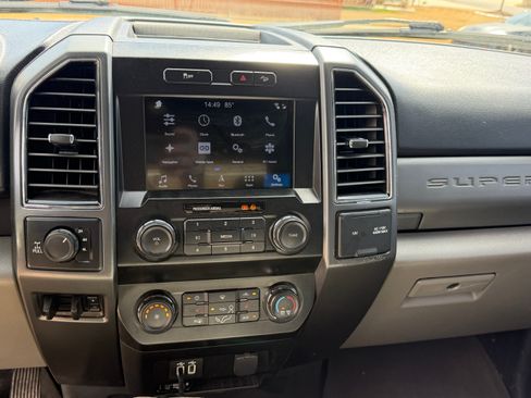Used 2019 Ford F250 XLT w/ XLT Premium Package image 9