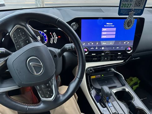 Used 2022 Lexus NX 350 AWD w/ Premium Package image 10