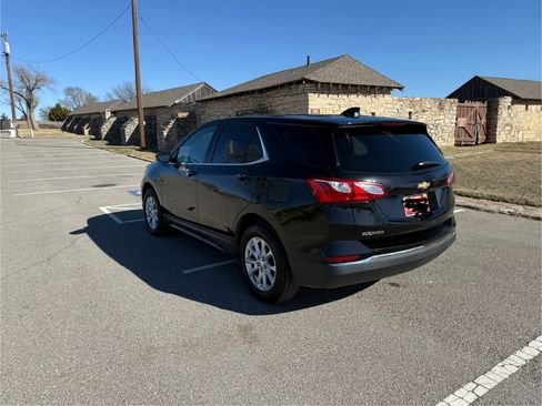 Used 2018 Chevrolet Equinox LT image 8