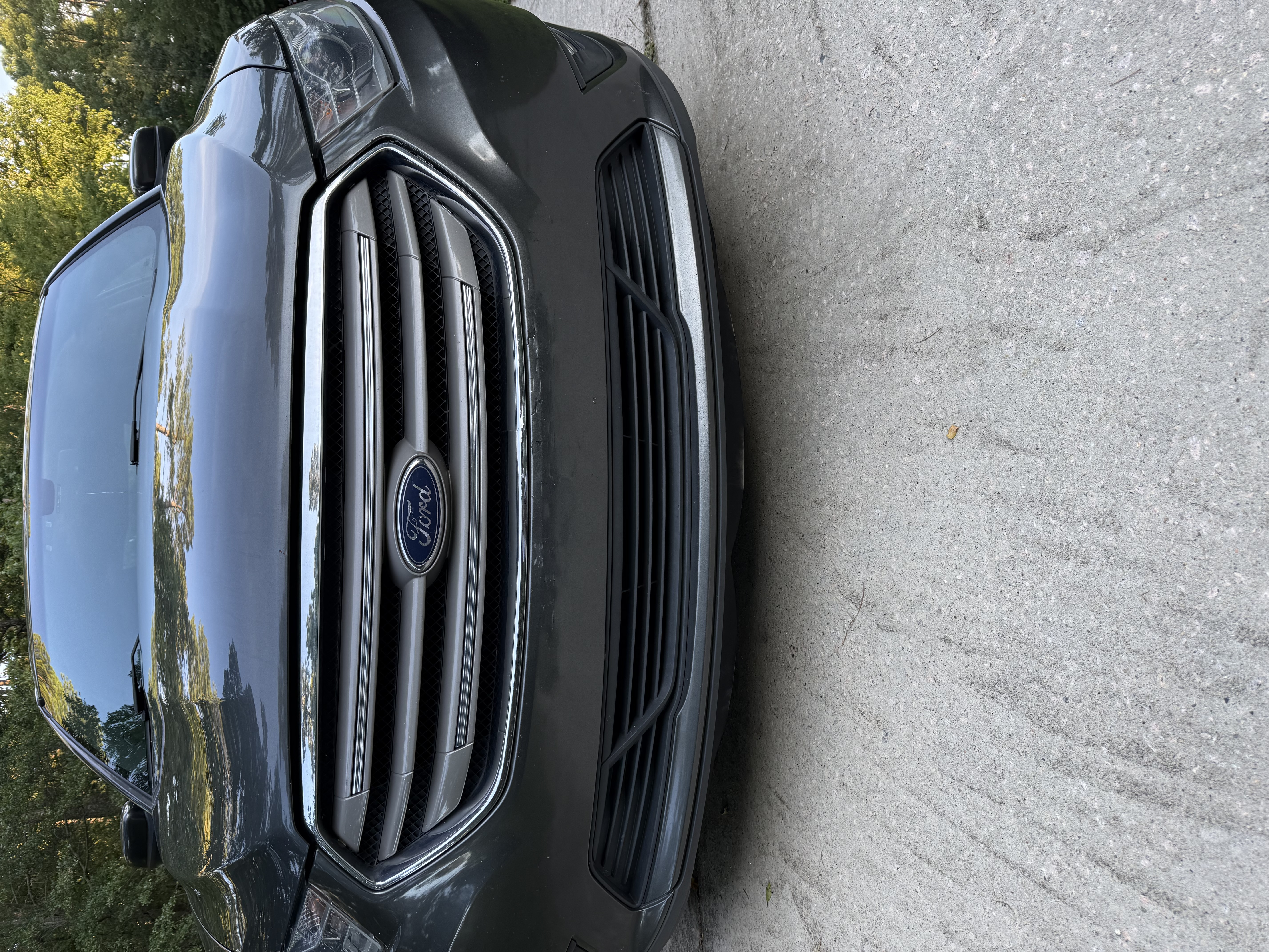 Used 2018 Ford Taurus SEL FWD image 4