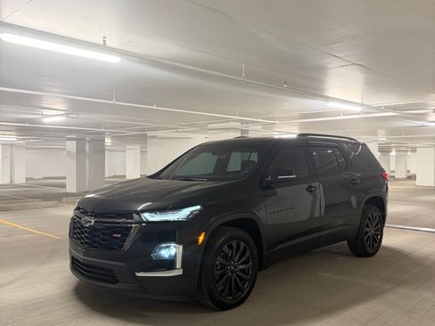Used 2022 Chevrolet Traverse RS AWD/4WD image 1