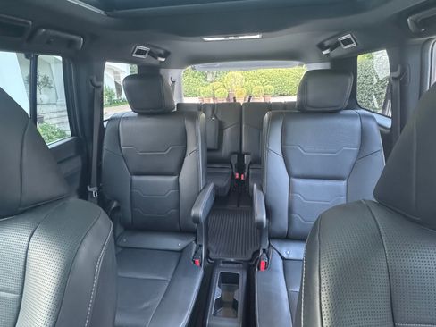 Used 2026 Lexus GX 550 w/ Accessory Package (2T) AWD/4WD image 11