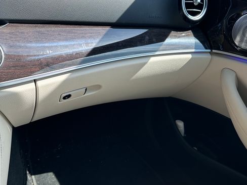 Used 2020 Mercedes-Benz E 350 Sedan image 13