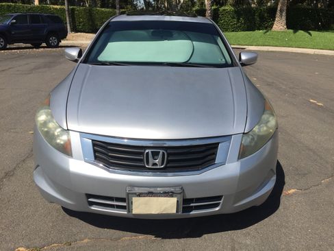 Used 2010 Honda Accord EX image 2