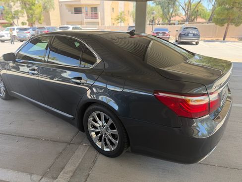 Used 2010 Lexus LS 460 RWD image 4