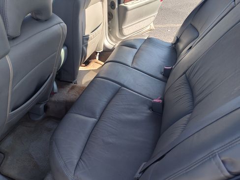 Used 2004 Buick Le Sabre Custom image 10