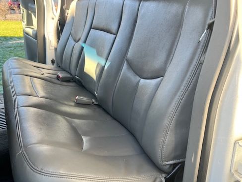 Used 2004 GMC Sierra 1500 SLT w/ Light Duty Power Package image 8