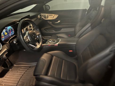 Used 2023 Mercedes-Benz C 300 Coupe image 2