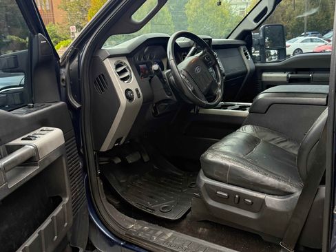 Used 2013 Ford F250 Lariat w/ Chrome Pkg image 4