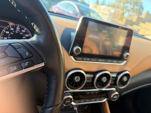 Used 2024 Nissan Sentra SV w/ SV Premium Package image 13