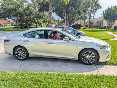 Used 2019 Lexus ES 350 image 5