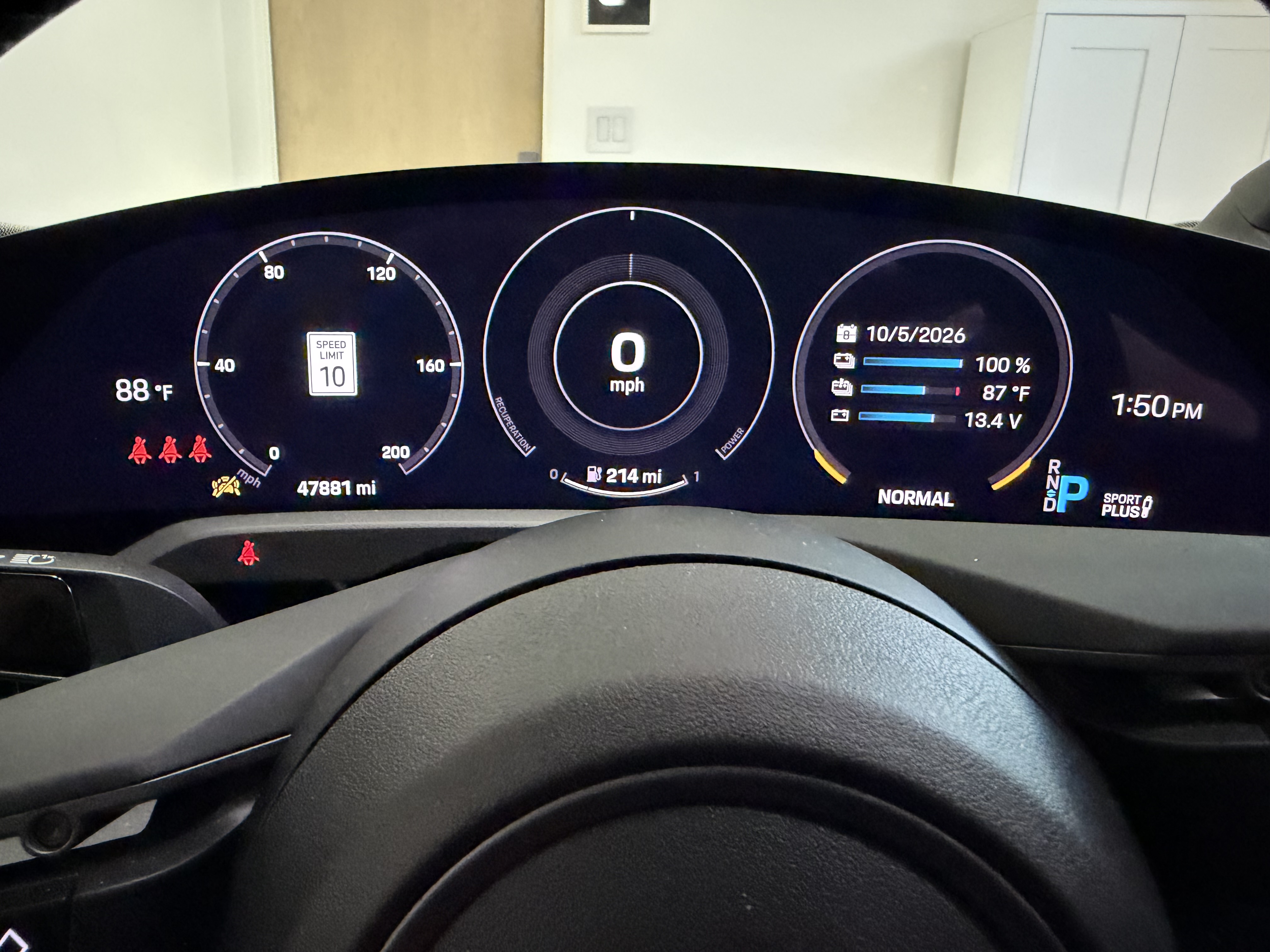 Used 2022 Porsche Taycan RWD image 13