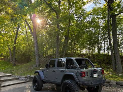 Used 2019 Jeep Wrangler Unlimited Rubicon AWD/4WD image 6