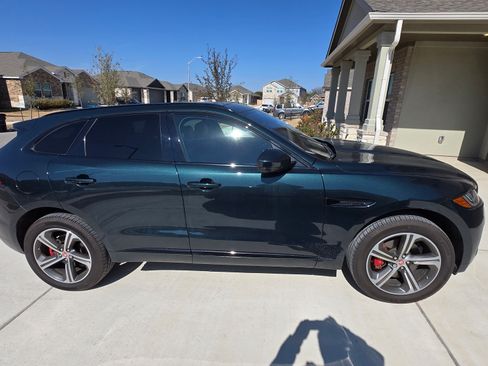 Used 2017 Jaguar F-PACE S image 2