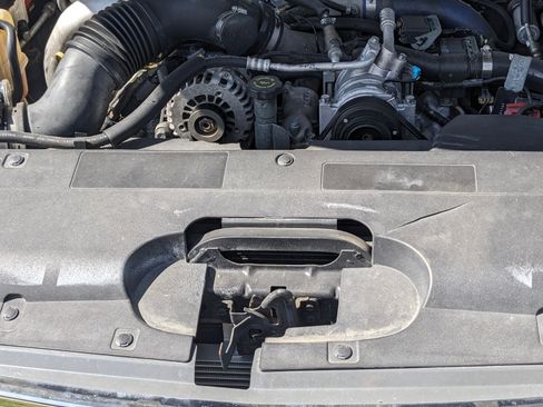 Used 2003 Chevrolet Silverado 3500 LT image 15