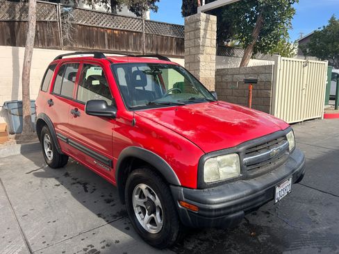 Used 2002 Chevrolet Tracker ZR2 image 12