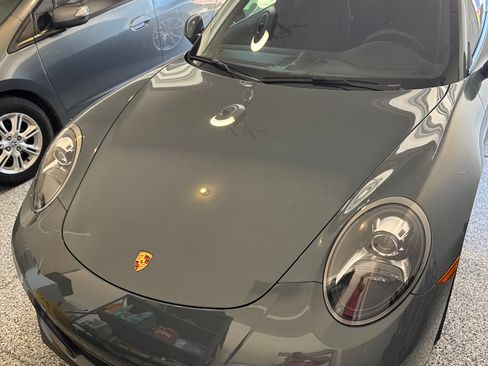 Used 2018 Porsche 911 Carrera image 2