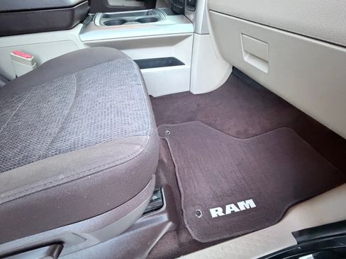 Used 2017 RAM 1500 Big Horn image 15