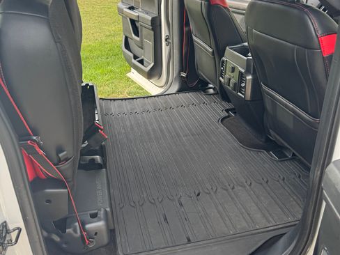 Used 2019 Ford F150 Lariat w/ Equipment Group 502A Luxury AWD/4WD image 13