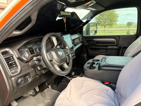 Used 2023 RAM 3500 Tradesman image 5