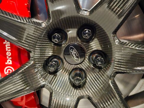 Used 2020 Ford Mustang Shelby GT500 w/ Carbon Fiber Track Pack image 10