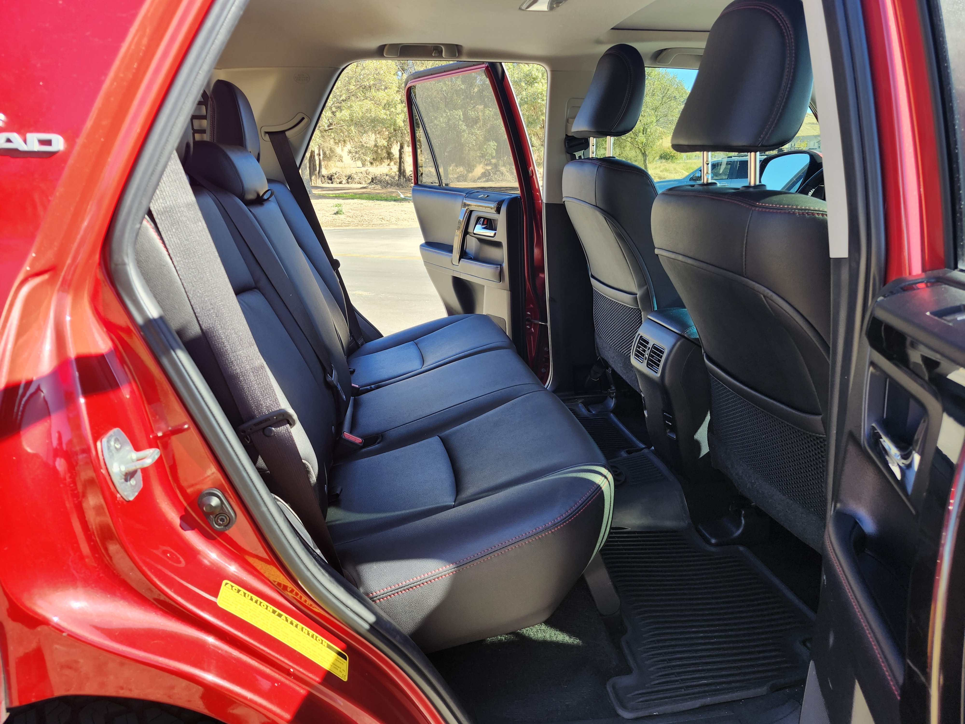 Used 2018 Toyota 4Runner TRD Off-Road Premium AWD/4WD image 24
