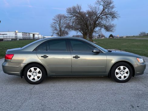 Used 2010 Hyundai Sonata GLS w/ Popular Equipment Pkg 2 image 5
