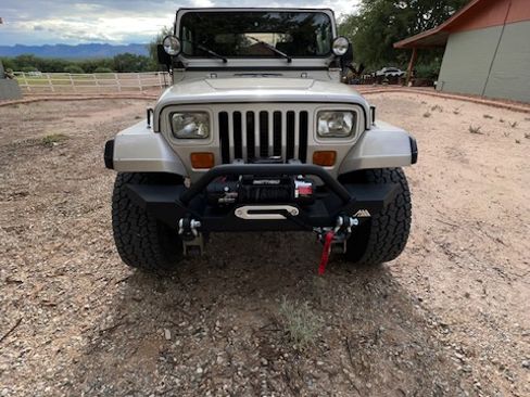 Used 1995 Jeep Wrangler SE image 2