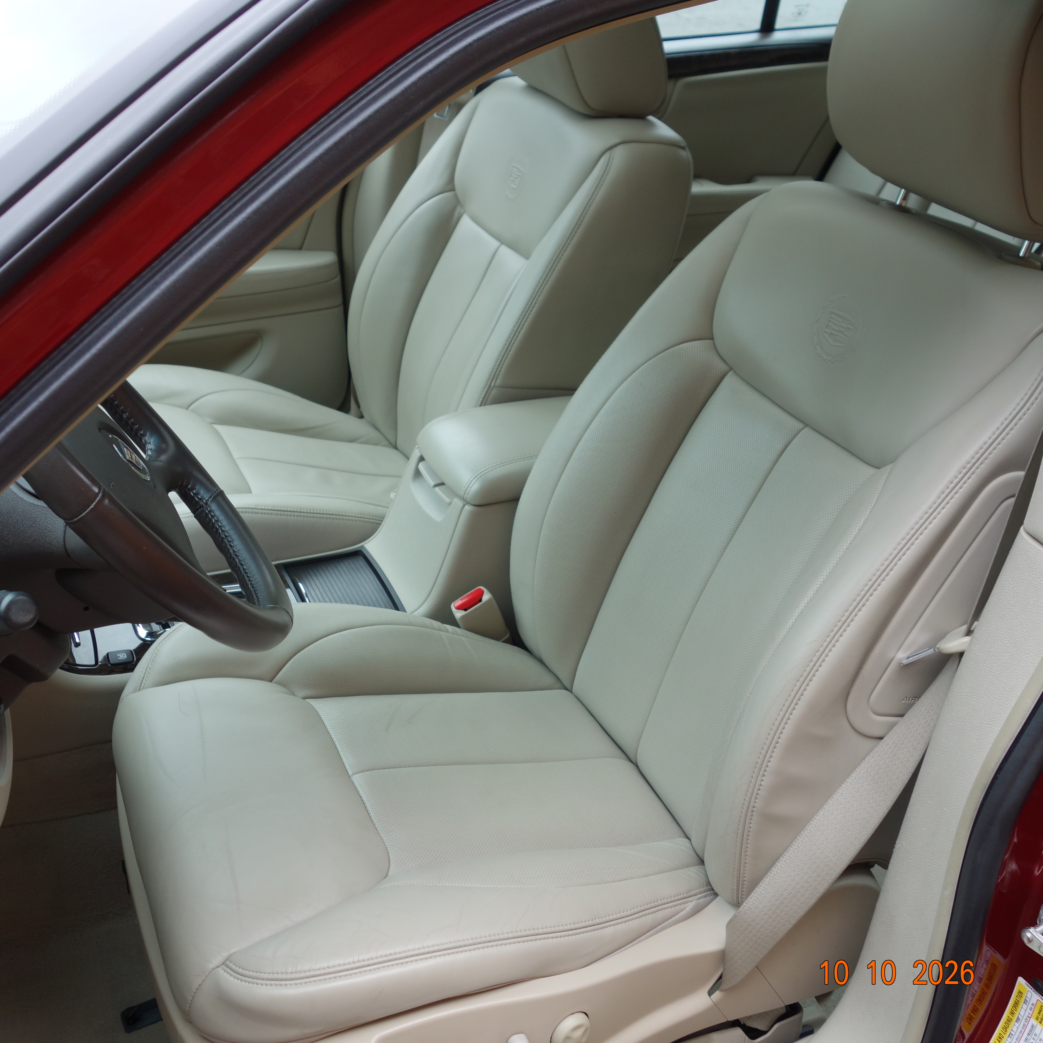 Used 2008 Cadillac DTS w/ Sun And Sound Package FWD image 13