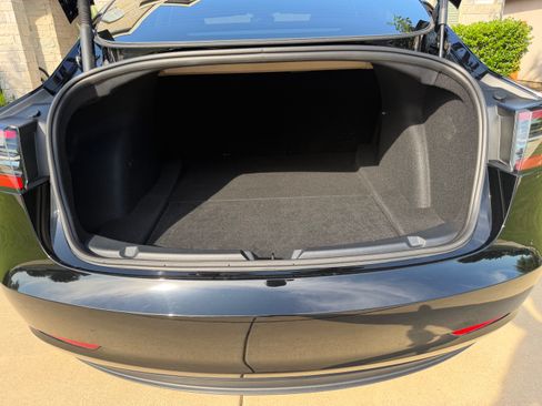 Used 2023 Tesla Model 3 Standard Range RWD image 12