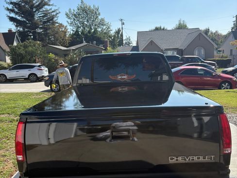 Used 1998 Chevrolet Silverado 1500 2WD Extended Cab w/ Preferred Equipment Group 2 image 4