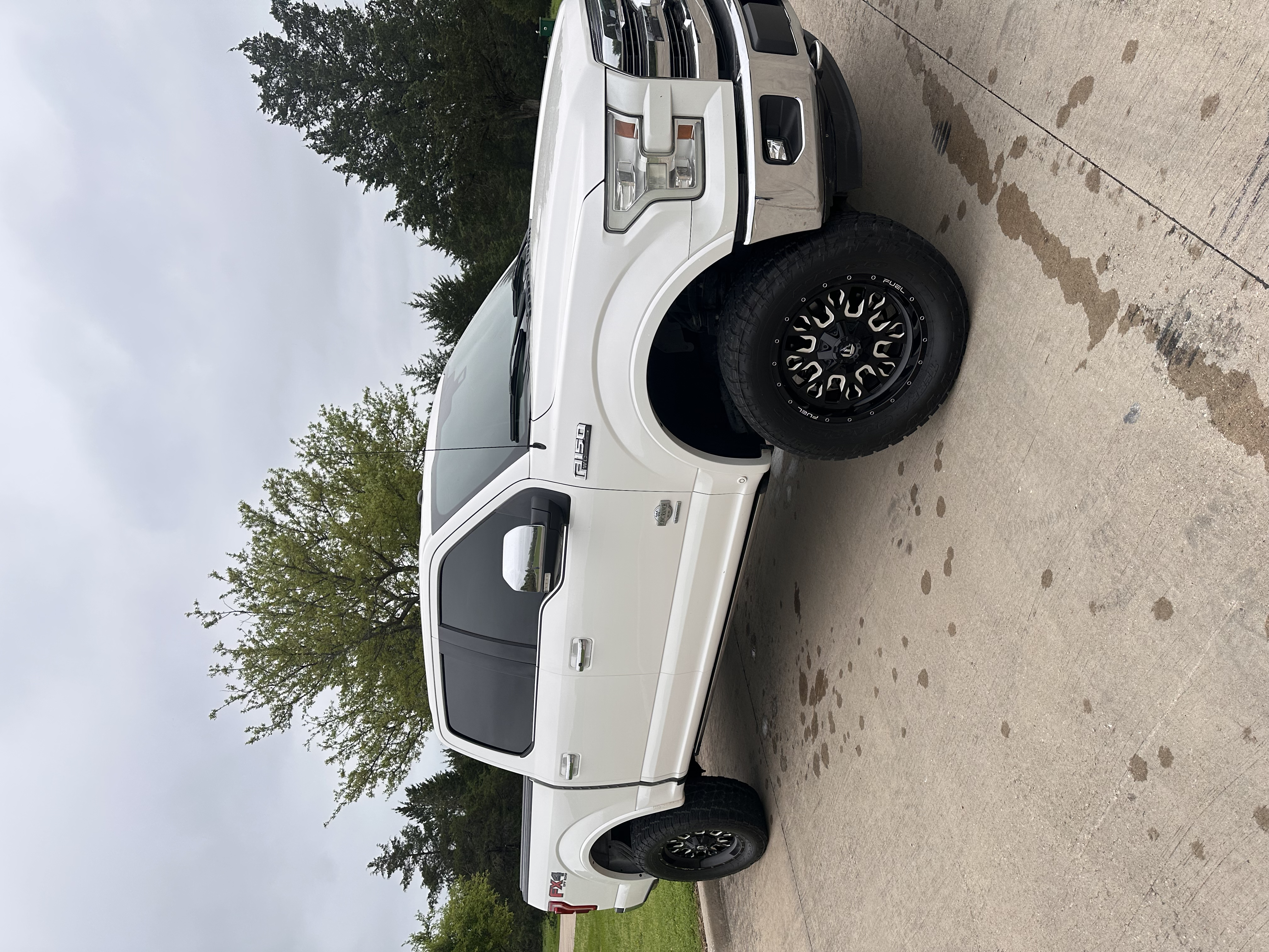 Used 2016 Ford F150 King Ranch w/ Equipment Group 601A Luxury AWD/4WD image 1