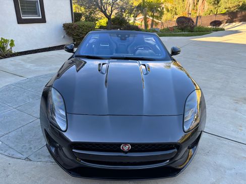 Used 2020 Jaguar F-TYPE Convertible image 11