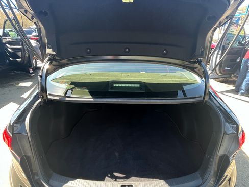 Used 2021 Toyota Corolla LE image 11