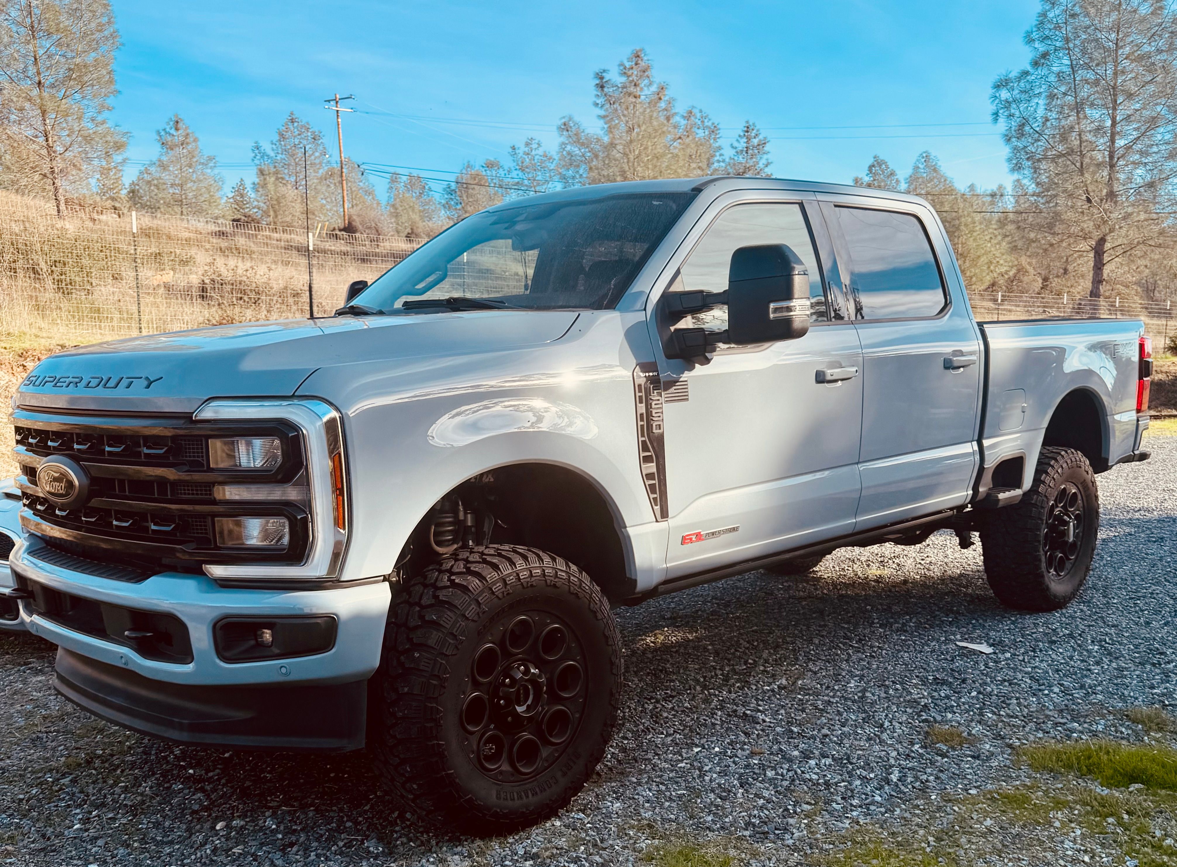 Used 2024 Ford F250 Lariat w/ Lariat Ultimate Package AWD/4WD image 1