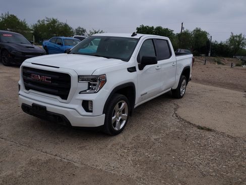 Used 2020 GMC Sierra 1500 Elevation w/ Elevation Value Package RWD image 2
