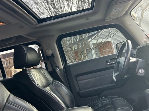 Used 2008 HUMMER H3 Luxury image 2