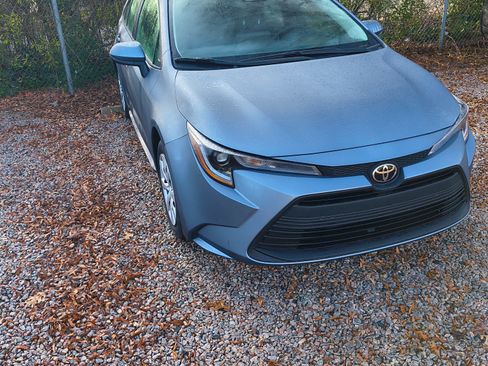 Used 2025 Toyota Corolla LE image 1