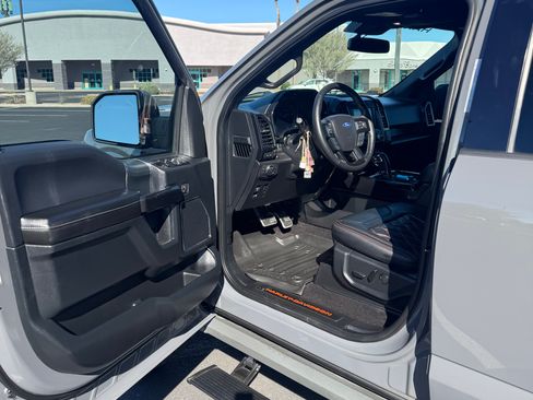 Used 2019 Ford F150 Lariat w/ Equipment Group 502A Luxury image 10
