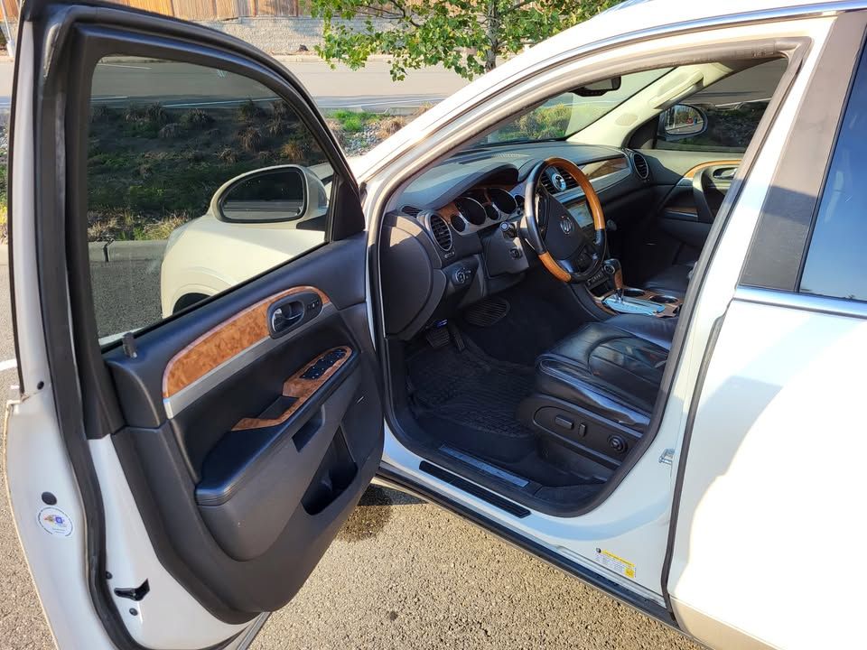 Used 2008 Buick Enclave CXL w/ Entertainment Package #4 AWD/4WD image 14