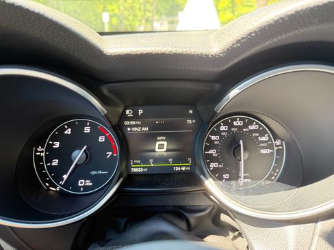 Used 2018 Alfa Romeo Stelvio Ti Sport AWD/4WD image 31