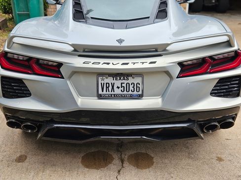 Used 2021 Chevrolet Corvette Stingray Premium Cpe w/ Z51 Performance Package image 2