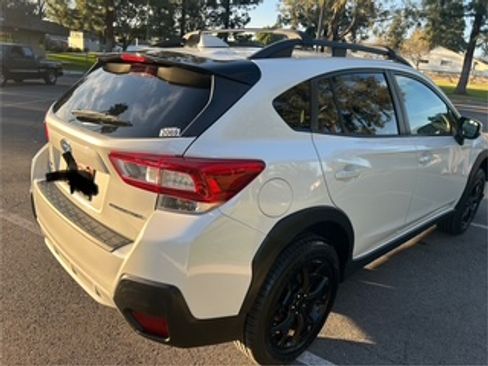 Used 2019 Subaru Crosstrek 2.0i Premium image 5