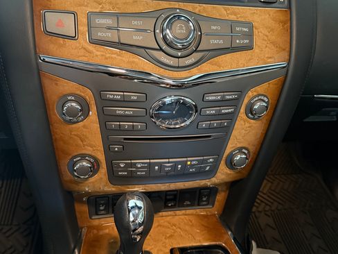 Used 2013 INFINITI QX56 2WD w/ Theater Pkg image 5