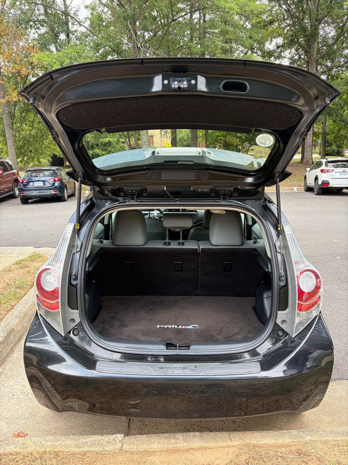 Used 2014 Toyota Prius C Four FWD image 11
