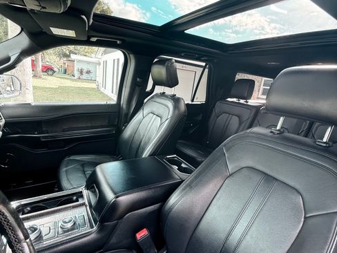 Used 2020 Ford Expedition Max Limited image 12